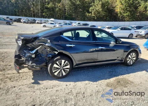 2020 Nissan Altima Sl z USA, uszkodzony, nr VIN 1N4BL4EVXLC211260